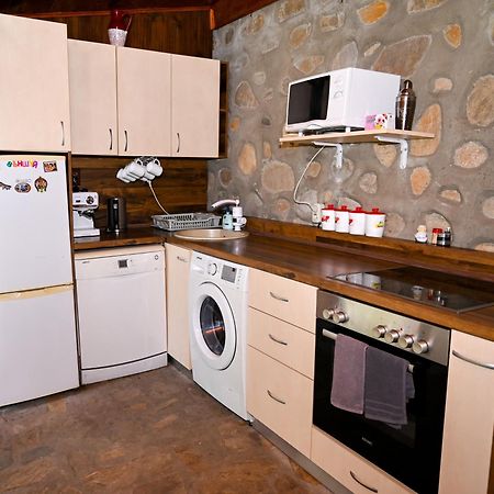 Фън Шуй Къща За Гости 88 โดบรินนิชเต ภายนอก รูปภาพ