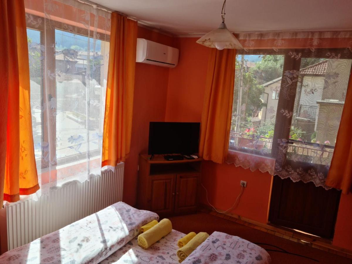 Фън Шуй Къща За Гости 88 โดบรินนิชเต ภายนอก รูปภาพ